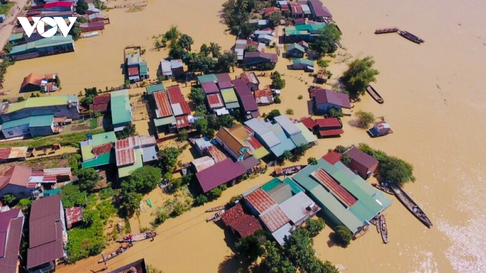 Dak Lak, Dak Nong provinces endure serious flooding despite halt in rain